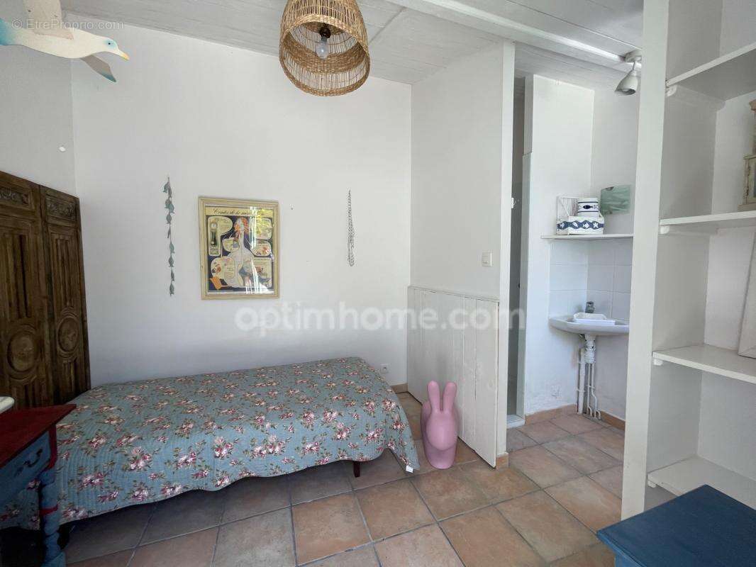 Maison de plain-pied – 83 m² avec dépendance – Terrasse & Jardin – Le Bois-Plage-en-Ré - photo 24