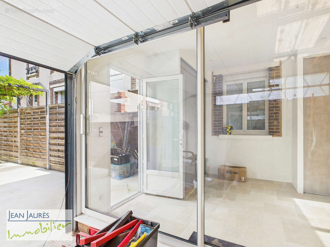 Maison à SAINTE-SAVINE