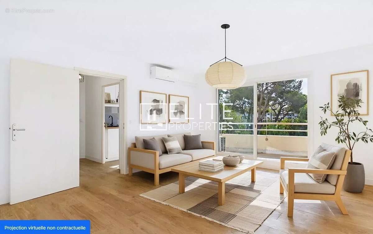 Appartement à MANDELIEU-LA-NAPOULE