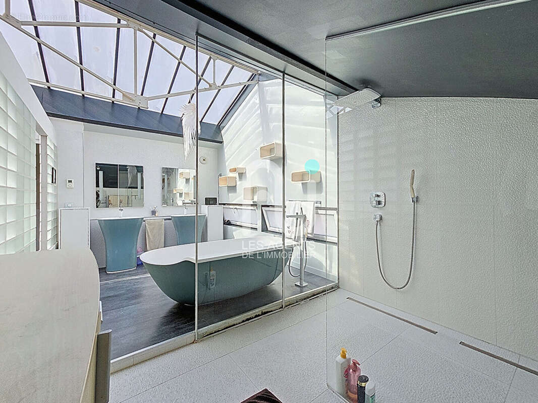 Appartement à ASNIERES-SUR-SEINE