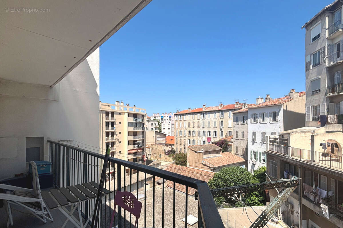 Appartement à MARSEILLE-7E