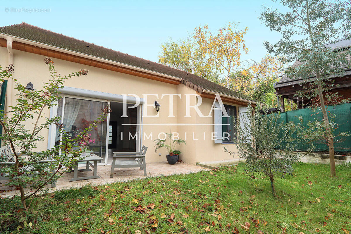 Maison à L&#039;HAY-LES-ROSES