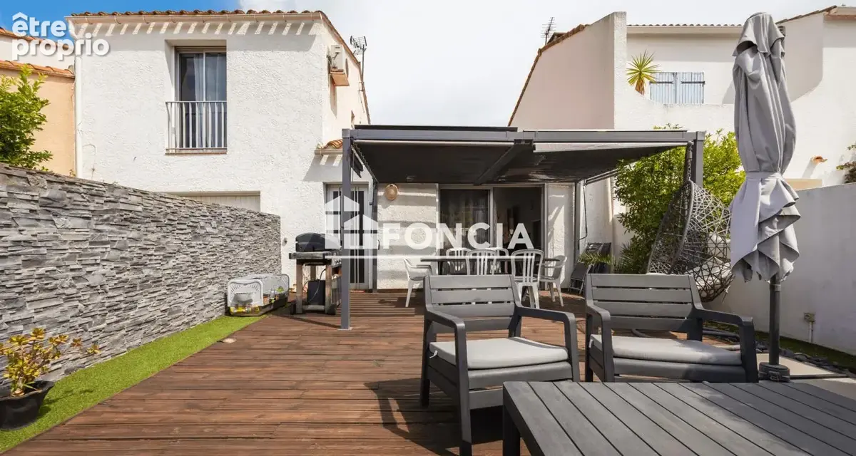 Entre le village et les plages, découvrez cette superbe maison de 105 m² habitables - photo 3