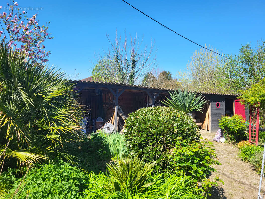 Maison à SAINT-MEARD-DE-DRONE