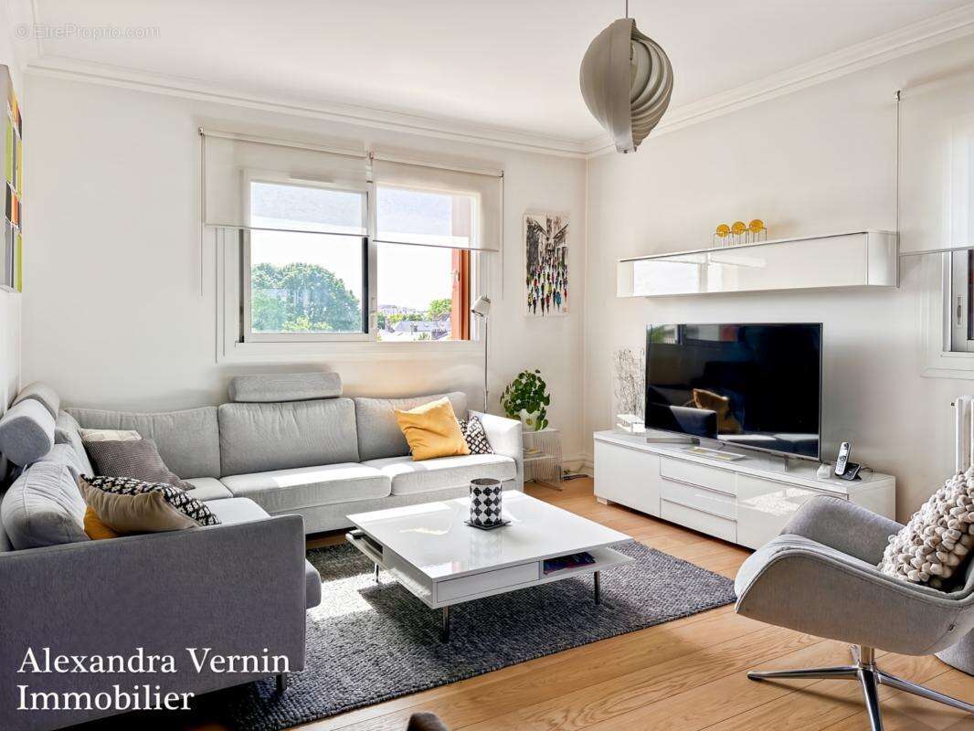 Appartement familial Saint-Germain-en-Laye rue de Tourville dernier étage refait à neuf - photo 6