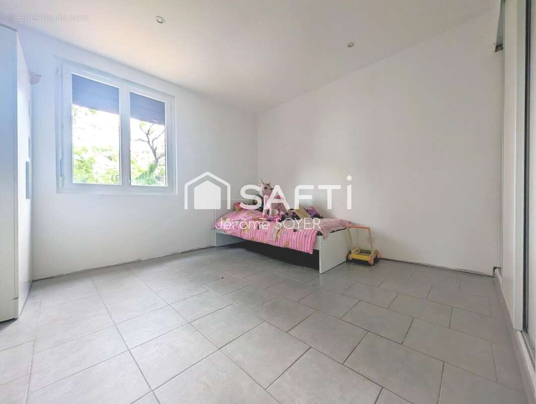 Appartement 79 m² à Avignon  - photo 8