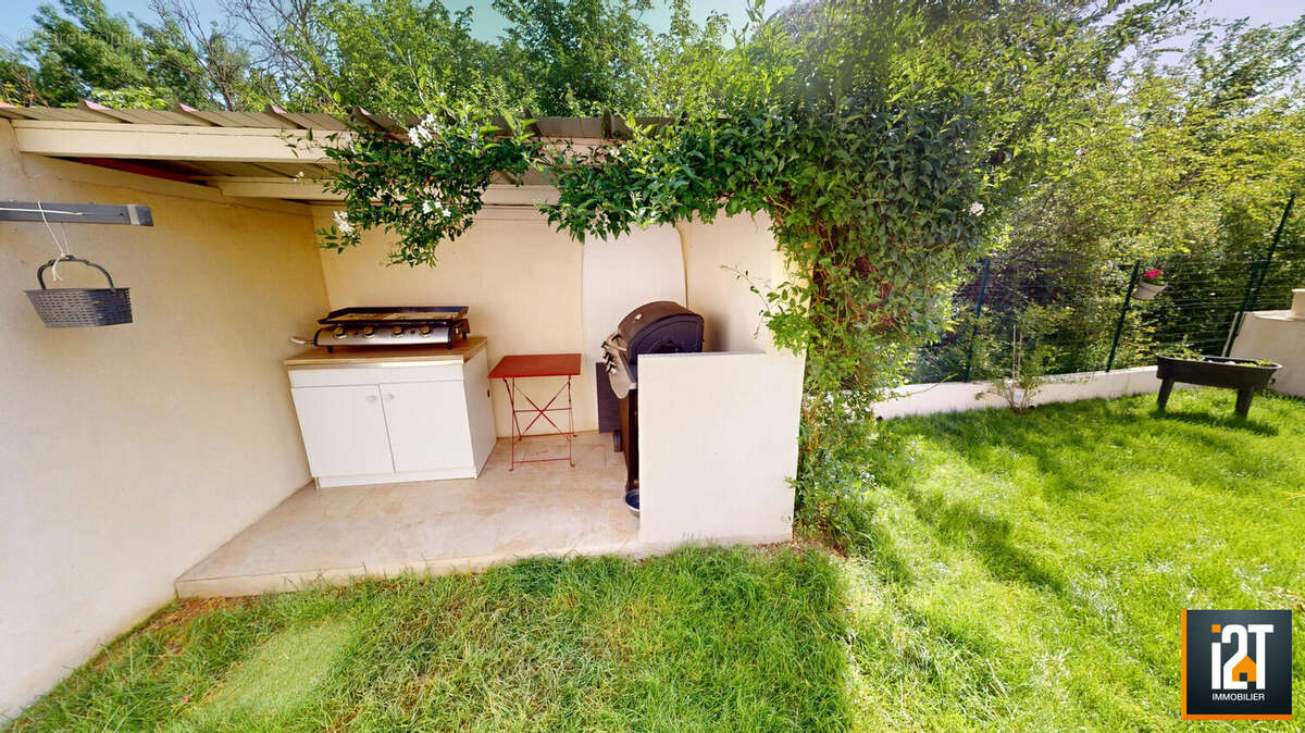 Maison à LA CALMETTE