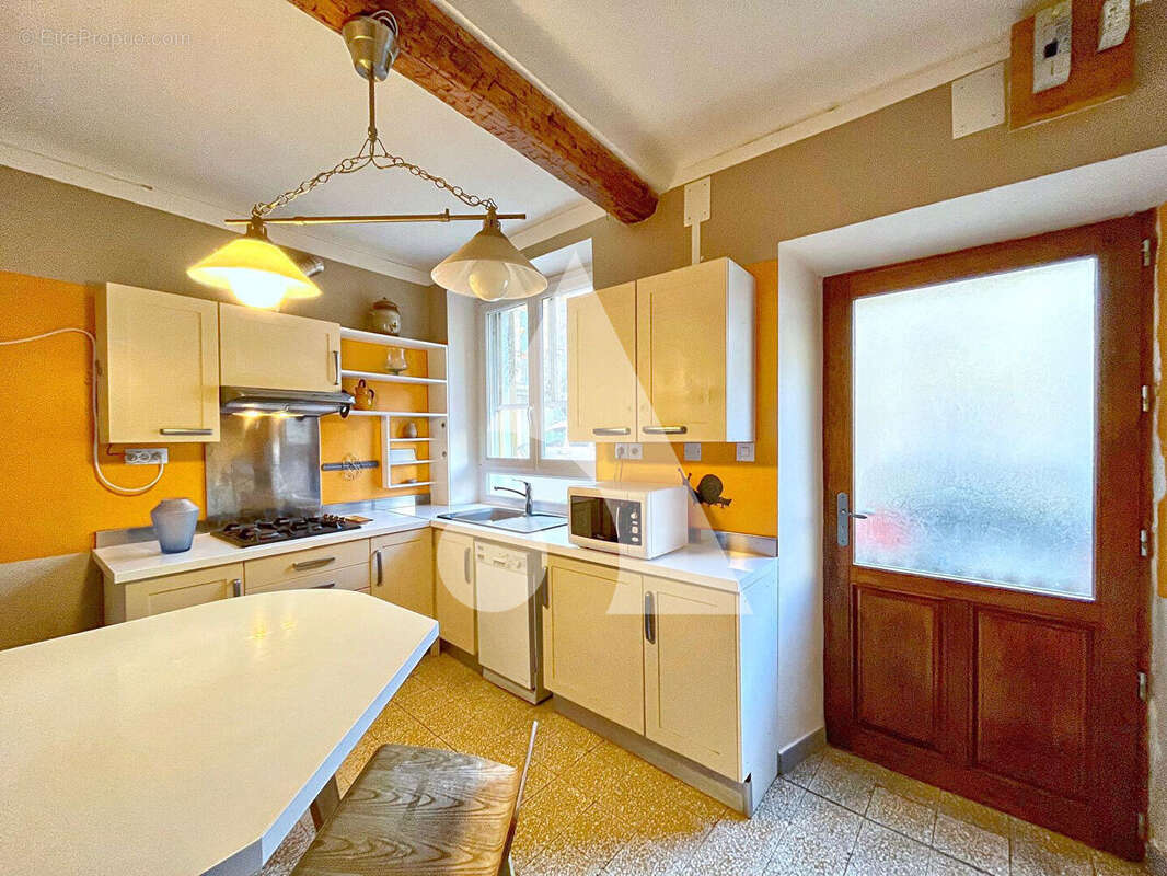 Maison à VINON-SUR-VERDON