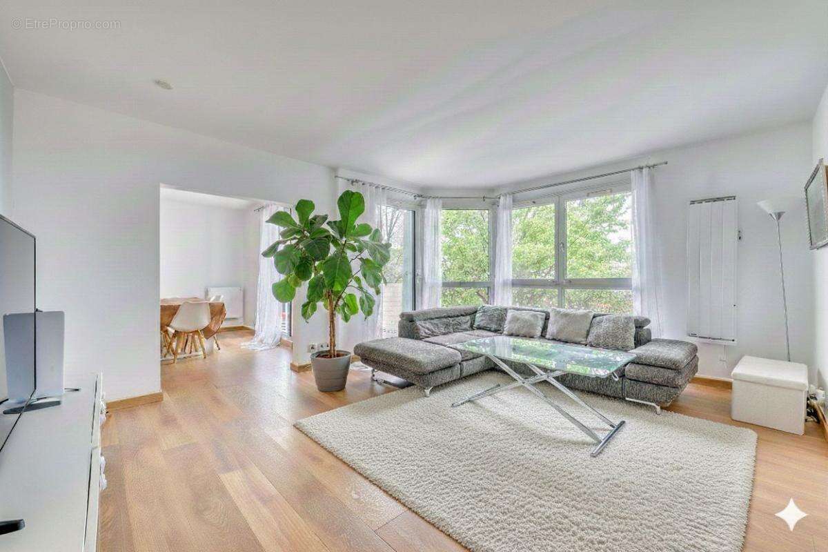 Appartement à ROSNY-SOUS-BOIS