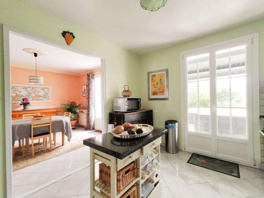 Maison à VILLAINES-LA-JUHEL