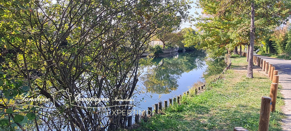 Appartement à L&#039;ISLE-SUR-LA-SORGUE