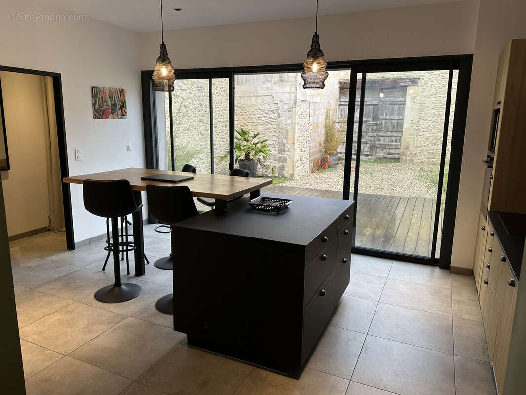 Maison à COGNAC