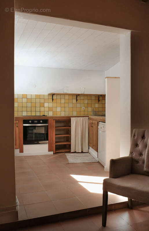 Maison à SAINT-QUENTIN-LA-POTERIE