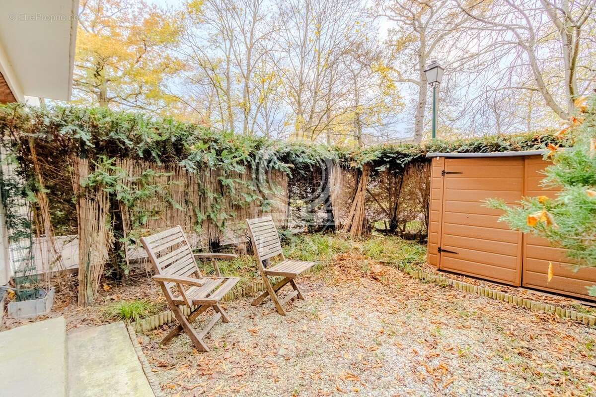 Appartement à LA CELLE-SAINT-CLOUD