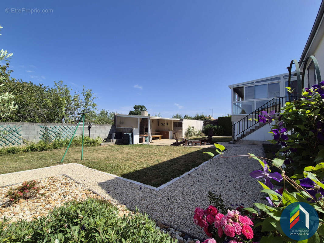 Maison à LA MEILLERAIE-TILLAY