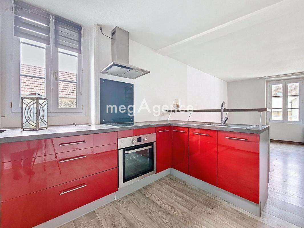 Appartement à BOUAFLE