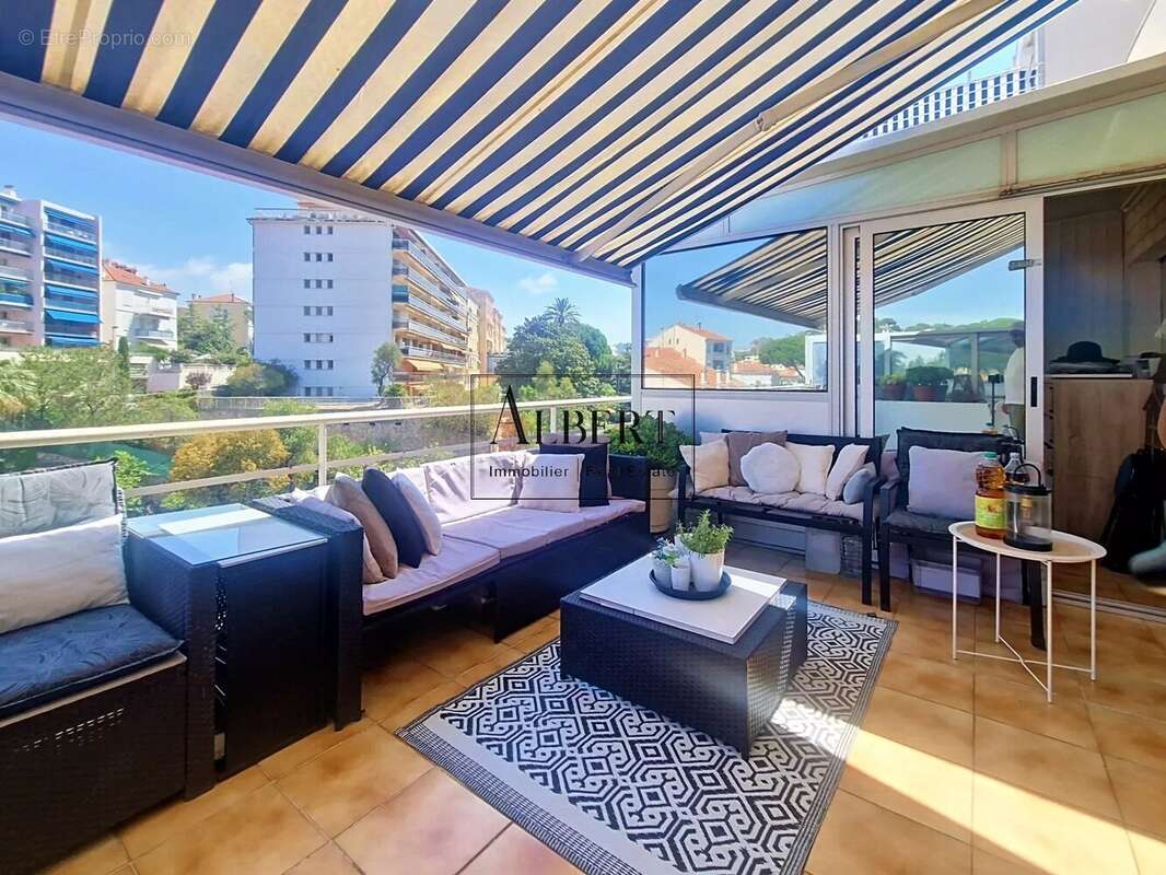 Cannes Stanislas – Élégant appartement toit-terrasse avec vue mer - photo 3