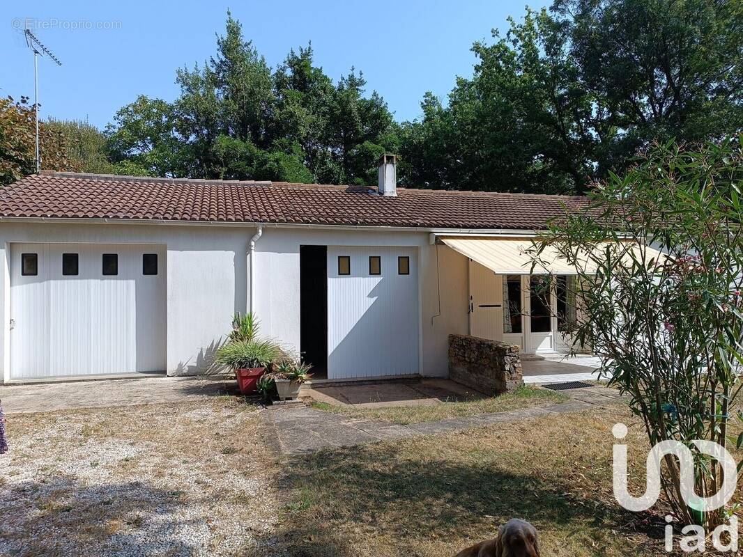 Photo 1 - Maison à SAINT-GEORGES-DE-POINTINDOUX
