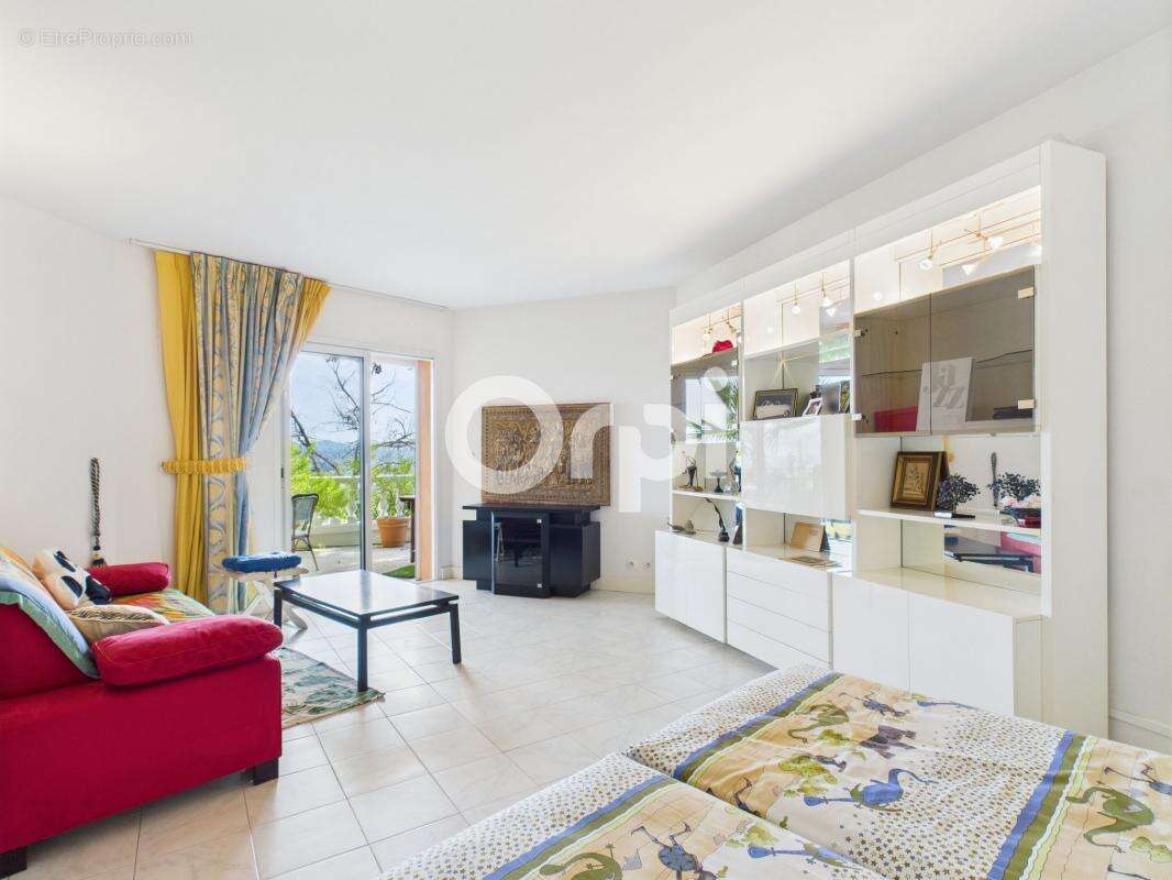 Maison à MANDELIEU-LA-NAPOULE