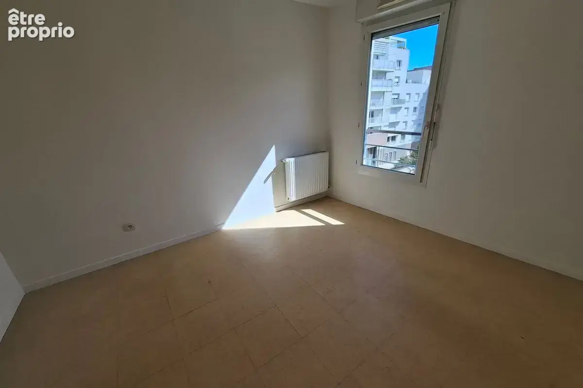 T3 de 69,3 m² à Villeurbanne au prix de vente de 169 200 € - photo 4