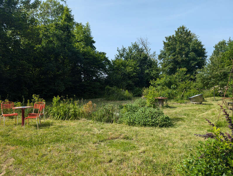 Maison à BELLOU-SUR-HUISNE