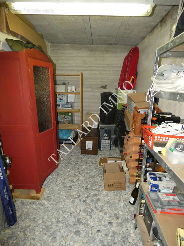 Maison à LARAGNE-MONTEGLIN