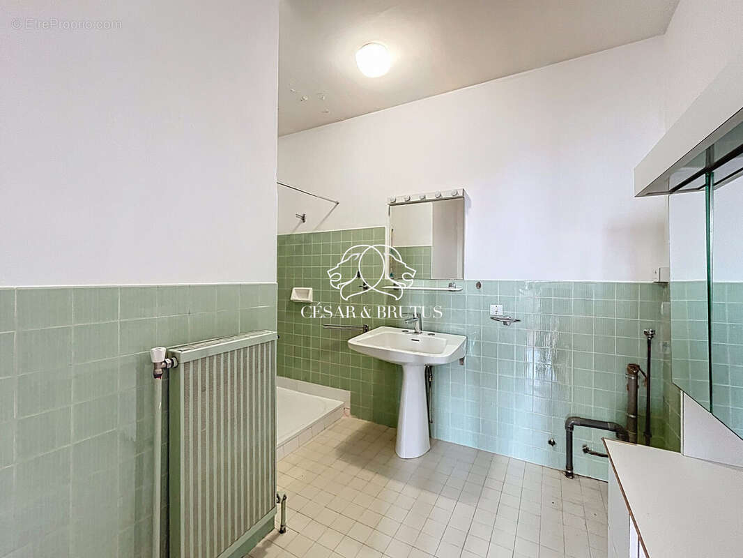 Appartement à LYON-8E