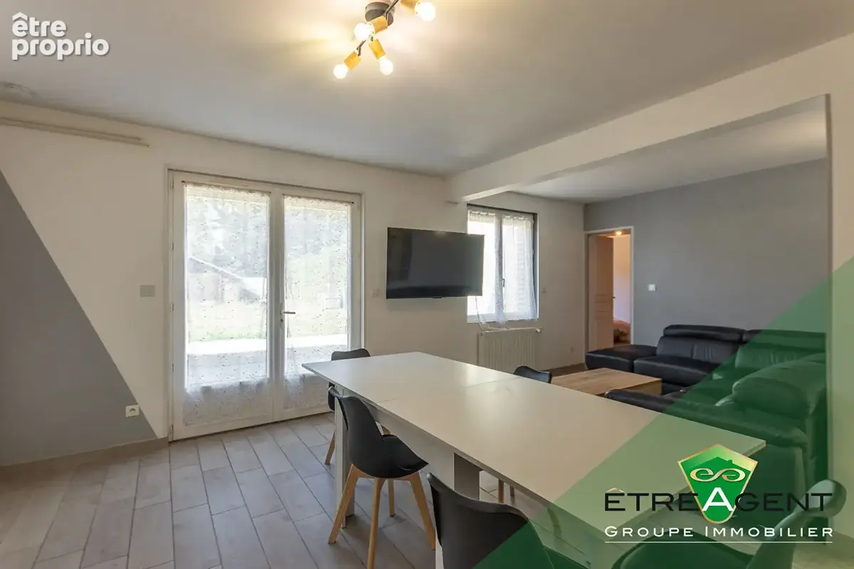 Maison CHATEAUNEUF-EN-THYMERAIS - 115 m² - 5 chambres - photo 4