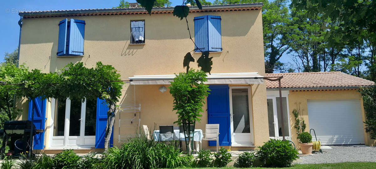 Maison à LARAGNE-MONTEGLIN