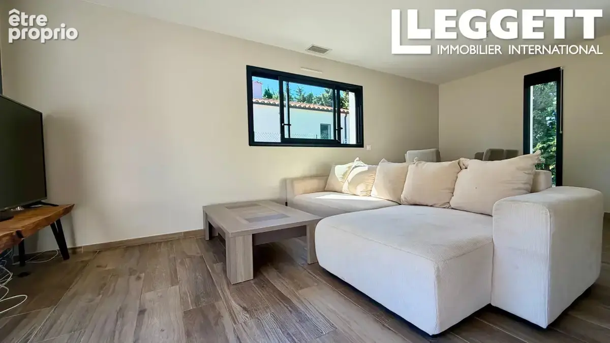 Maison contemporaine de plain-pied dans un hameau recherché près de Vinça - photo 10
