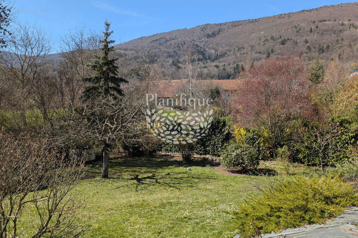 Maison à MONNETIER-MORNEX