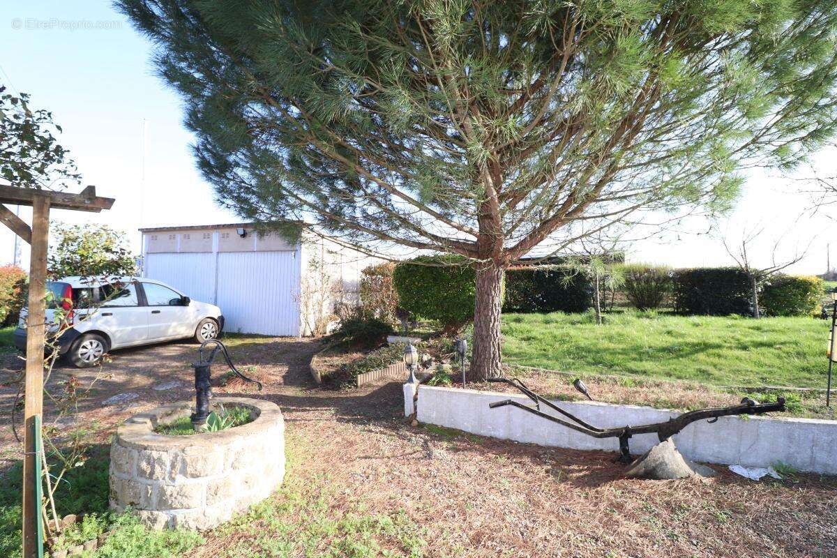 Maison à NEUVY-SUR-LOIRE