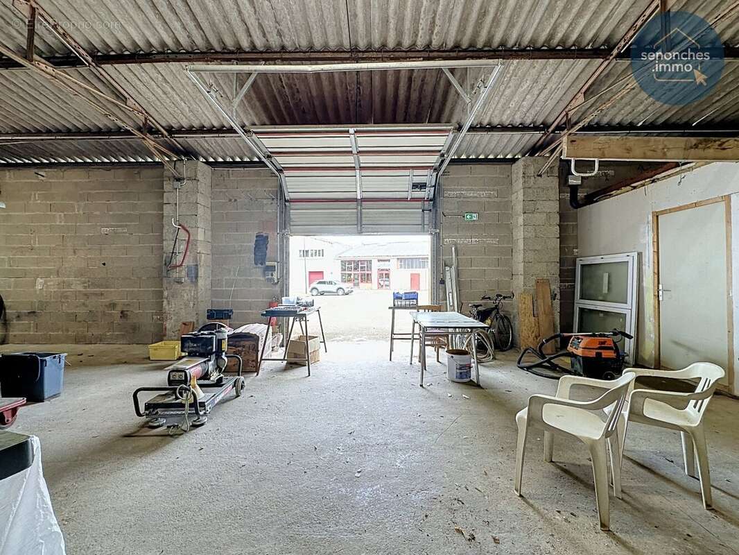 Local commercial à vendre à Senonches (28250)  149 m² en zone industrielle avec fort potentiel d'exploitation - photo 6