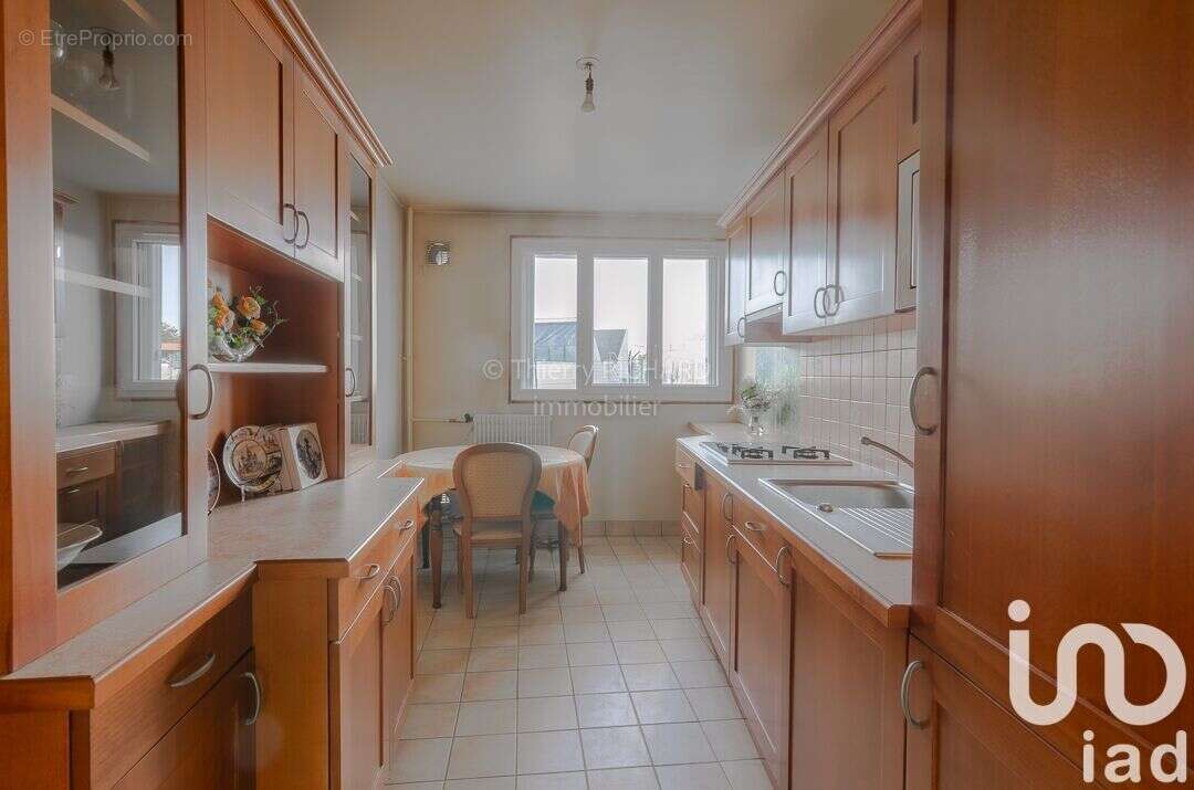 Photo 3 - Appartement à LES LILAS