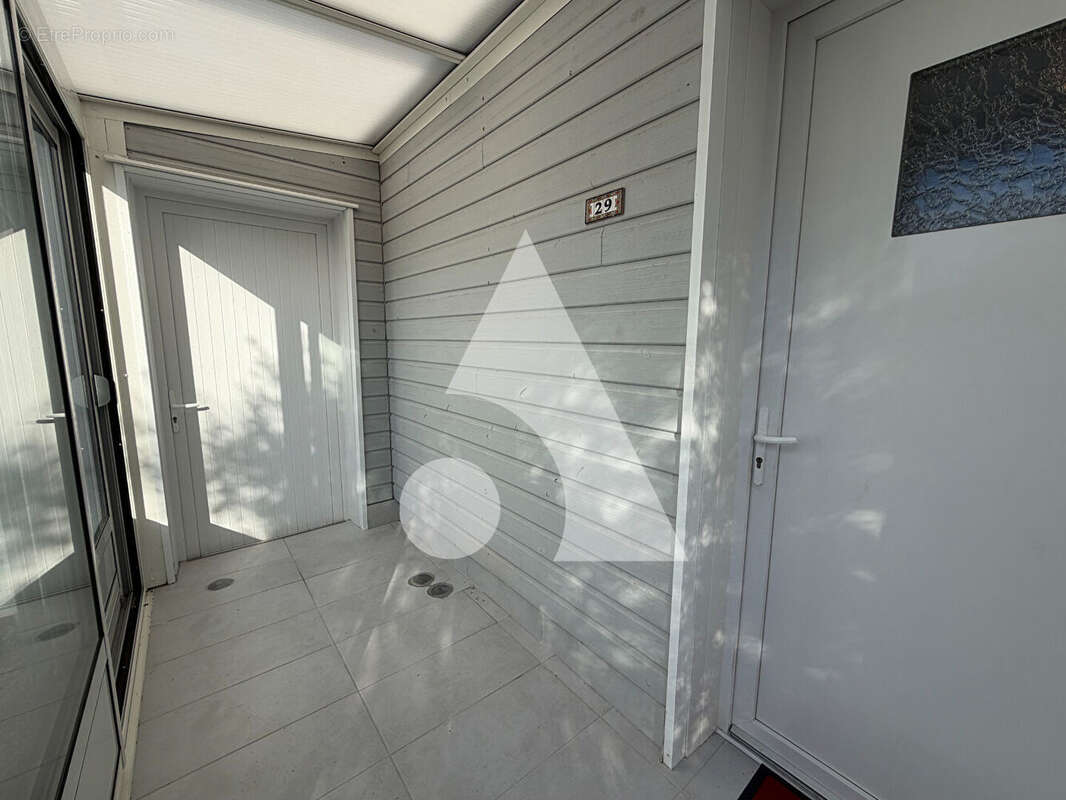 Maison à LES MATHES