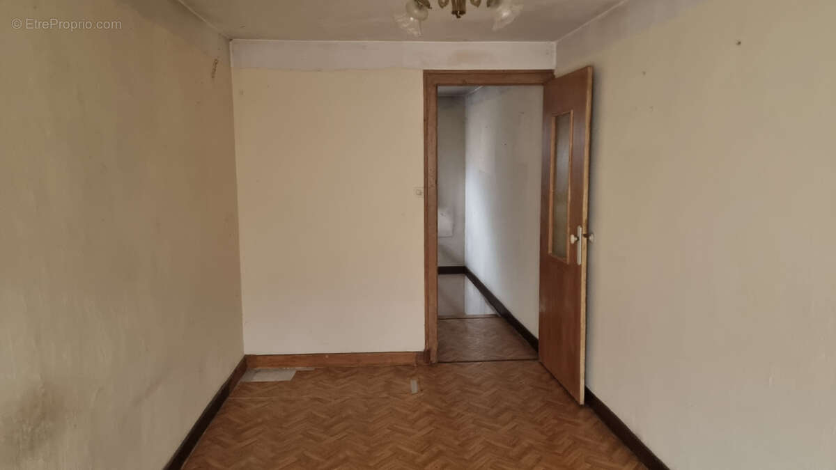 Maison à SAINT-PIERRE-D'ALBIGNY