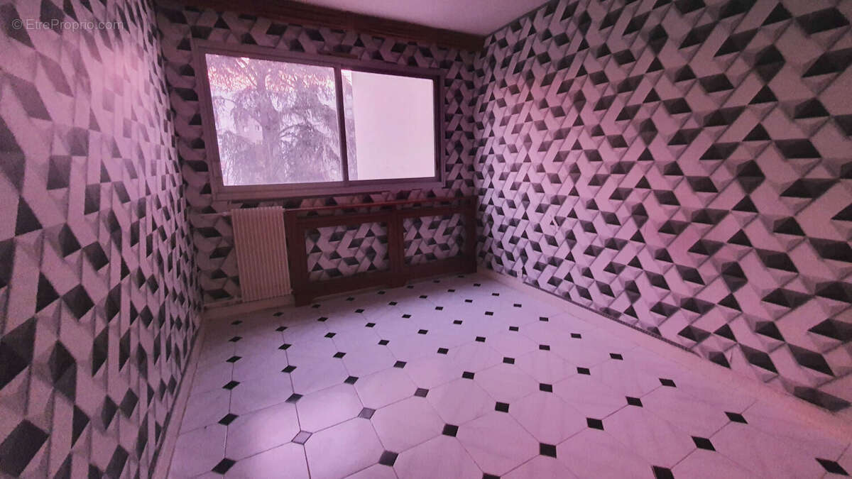 Appartement à AUBERVILLIERS