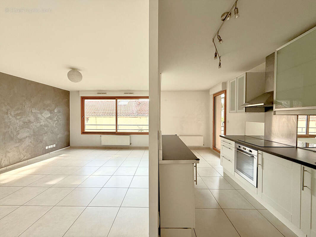 Vente appartement T3 - sans vis à vis - calme - loggia plein Est - photo 5