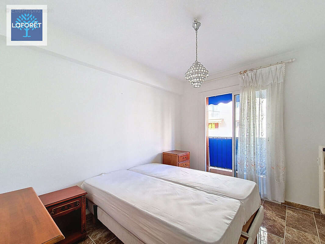 Appartement à VALLAURIS