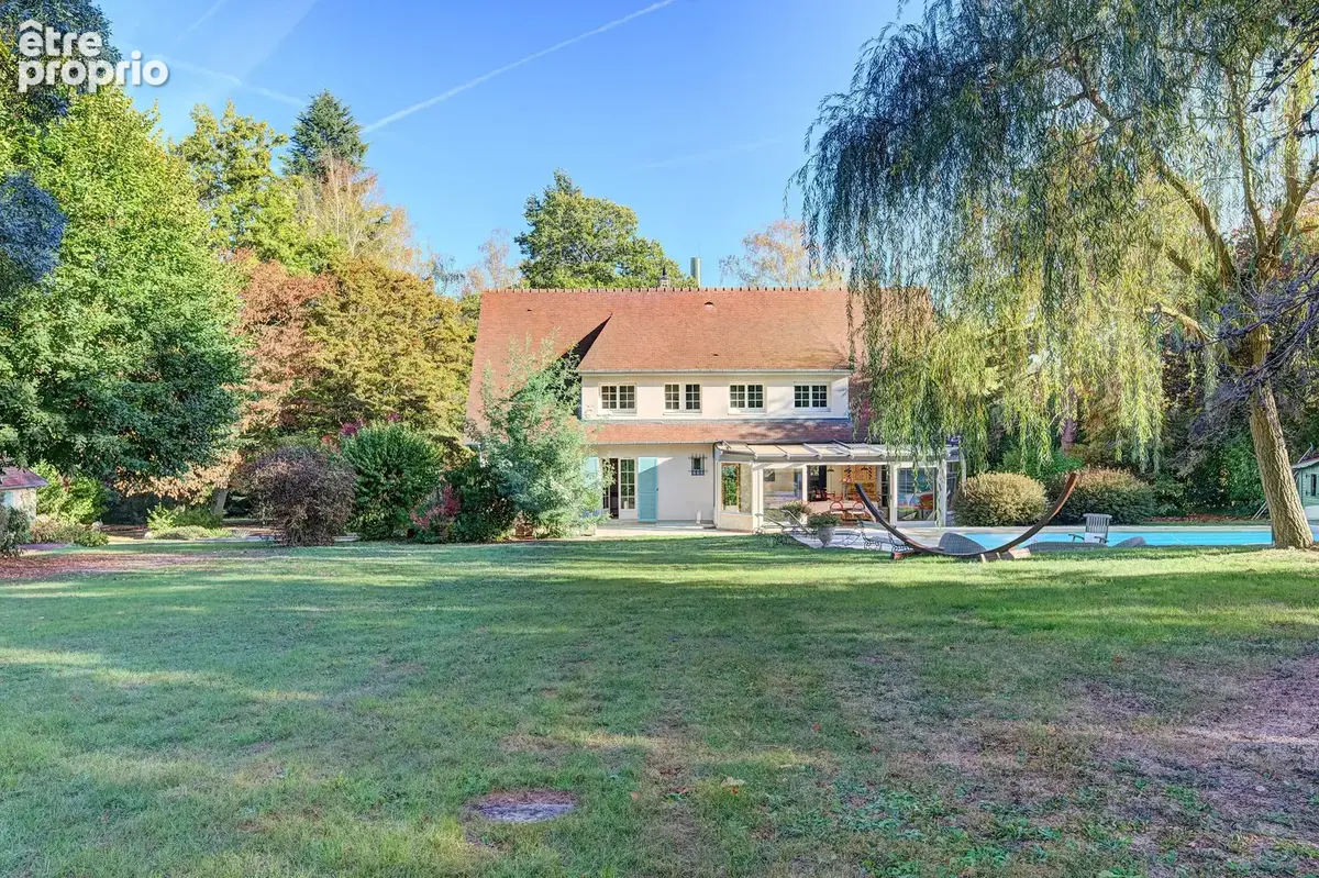 Photo Maison à Jouars-Pontchartrain au prix de 1 090 000€