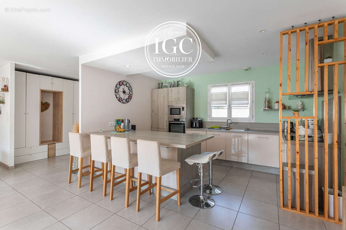 Maison à GIGNAC-LA-NERTHE