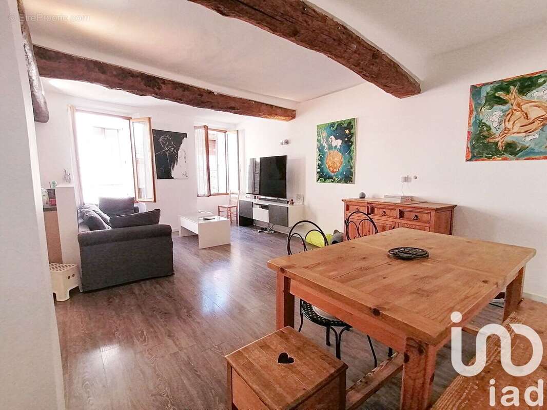 Photo 2 - Maison à CUERS