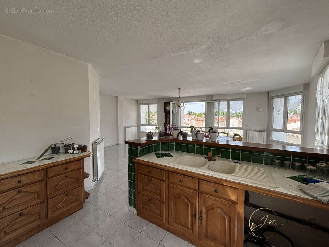Appartement à GANGES
