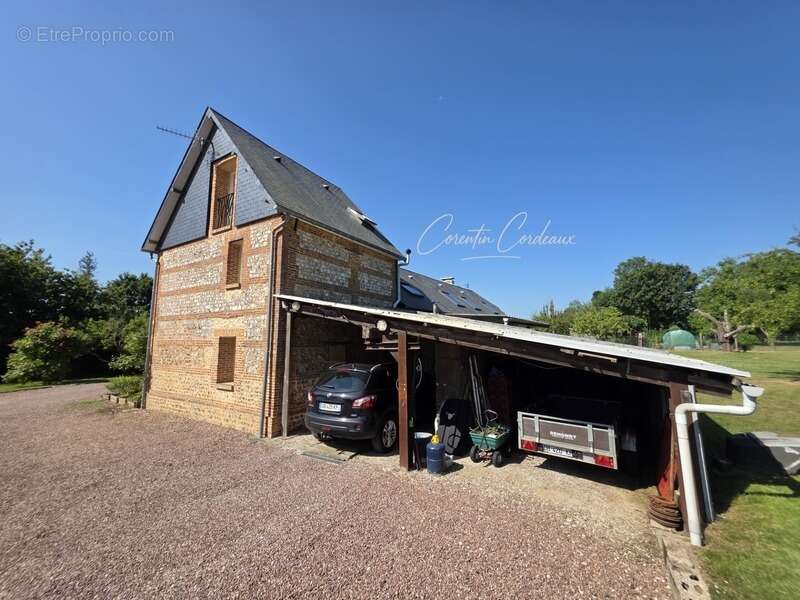 Maison de caractère en brique et silex – XIXe siècle – Environ 193 m² habitables – Terrain de 3 200 m² - photo 29