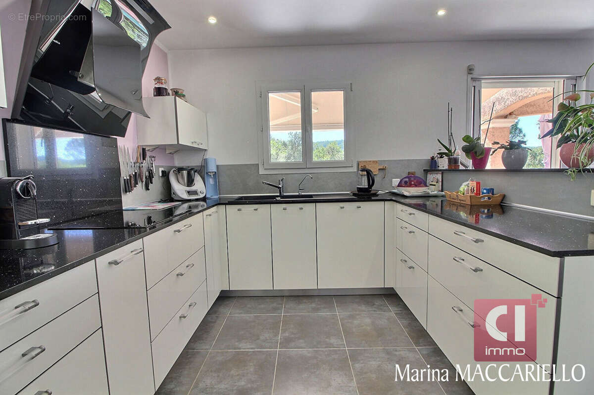 Maison à FORCALQUEIRET