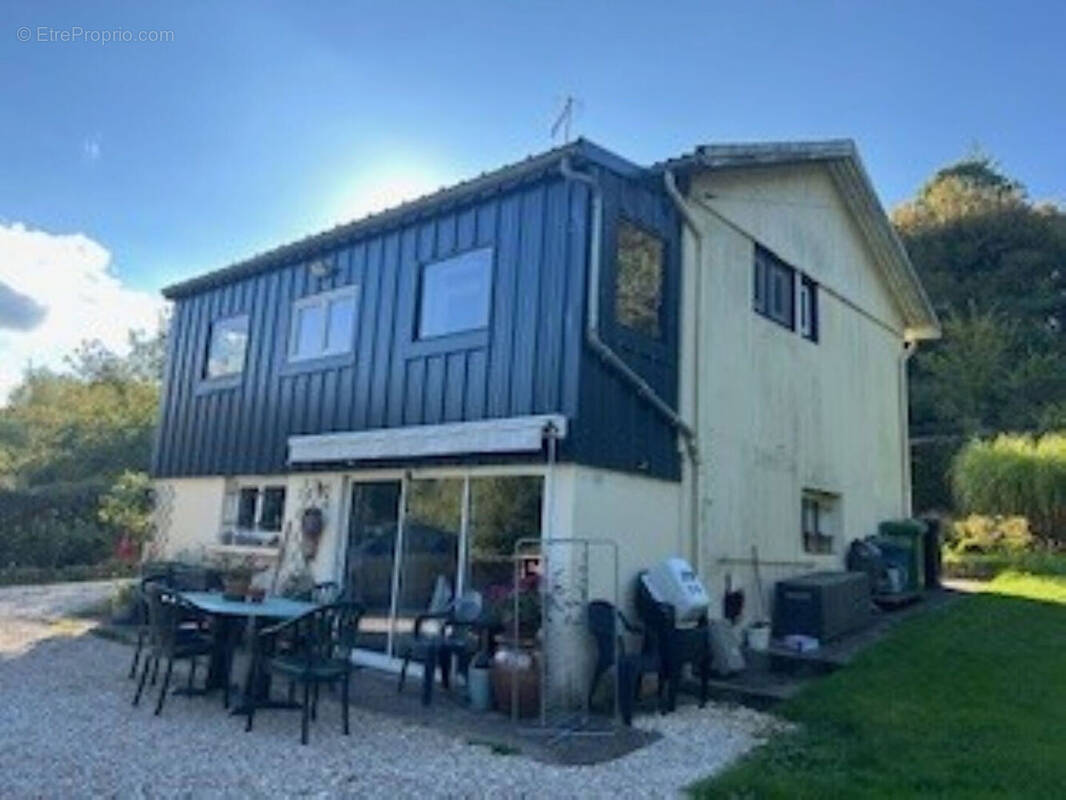 Maison à SAINT-SAUVEUR-EN-PUISAYE