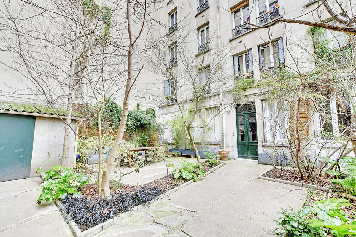 Appartement à PARIS-19E