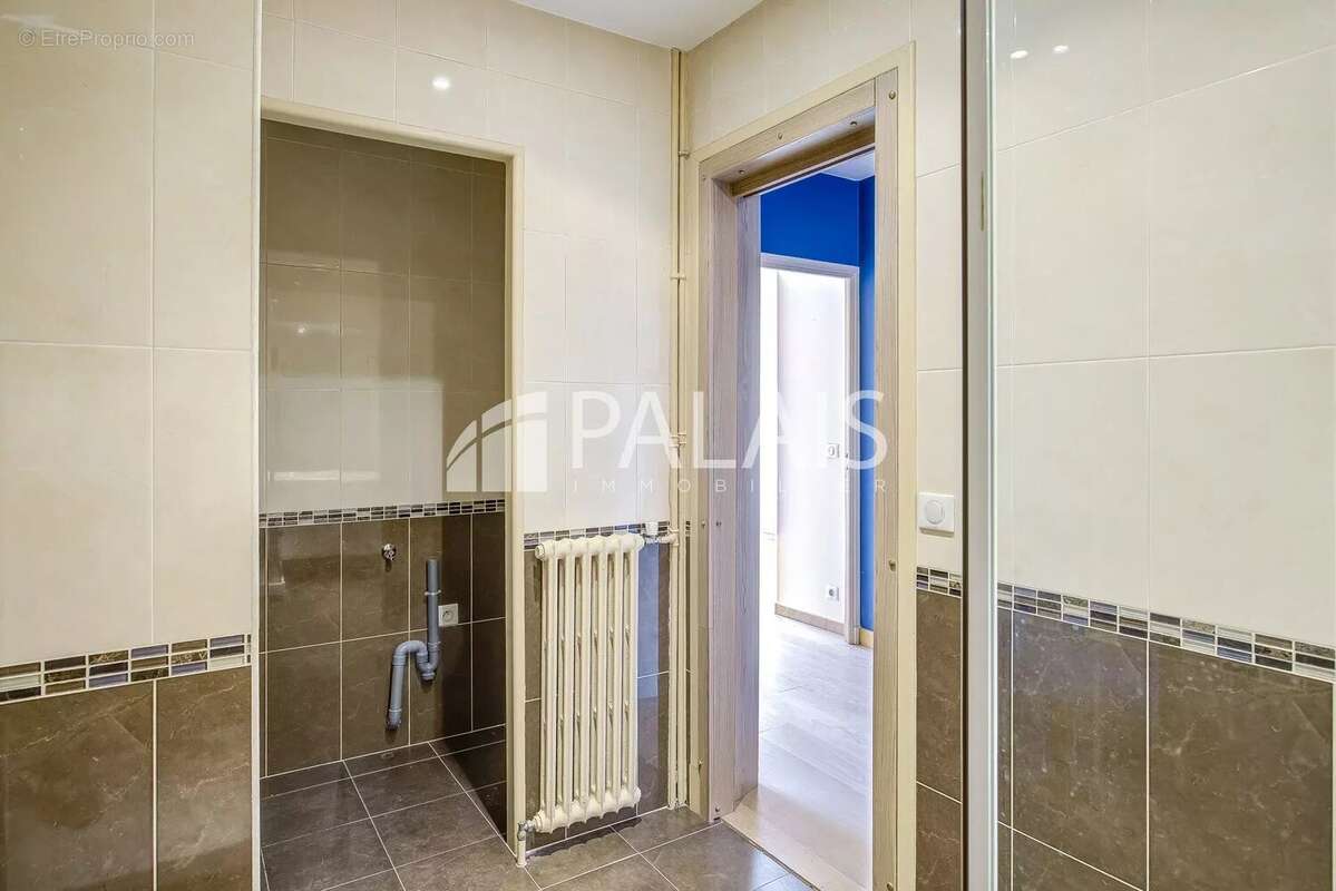 Nice Libération, 2 pièces + terrasse 13m2  étage élévé - photo 11