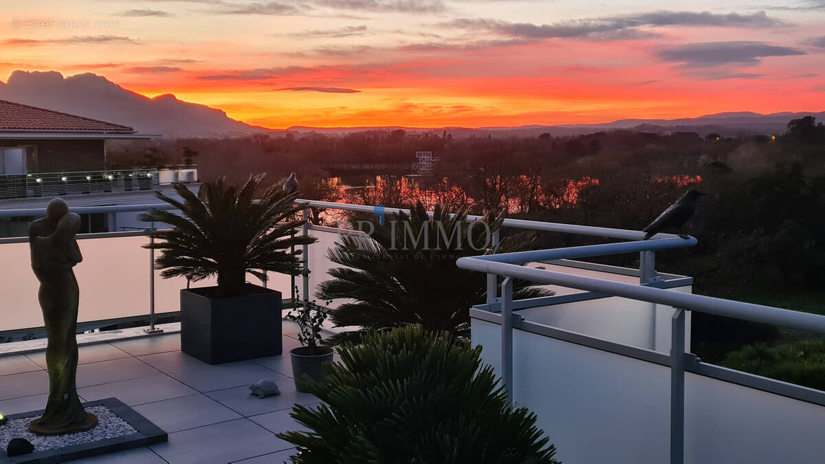 Appartement à PUGET-SUR-ARGENS