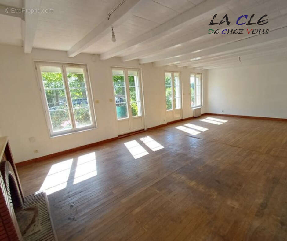 Maison à SAINT-LAURS